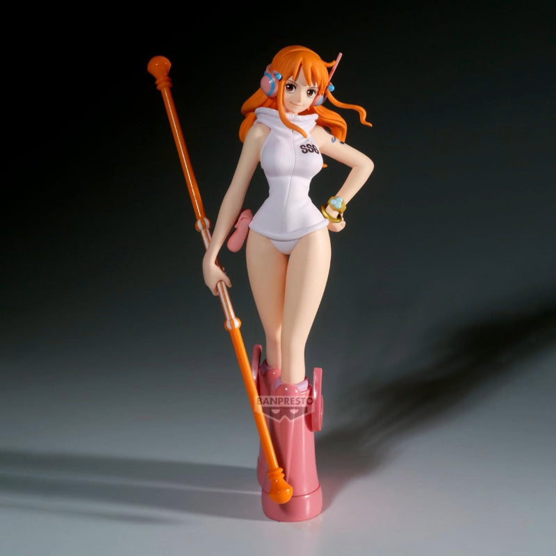Nami EGGHEAD (One Piece) - Banpresto-BANDAI Figure
