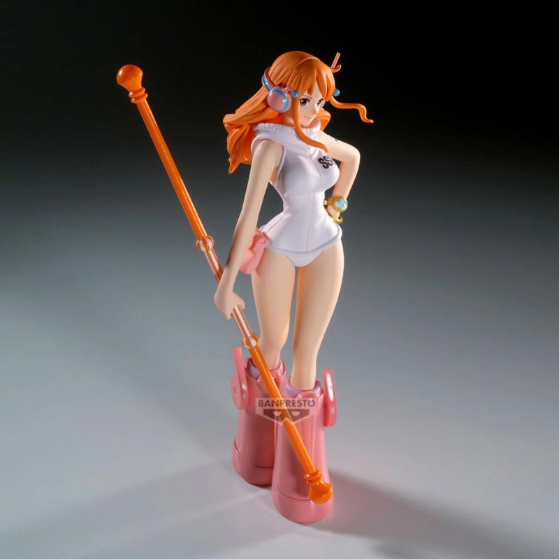 Nami EGGHEAD (One Piece) - Banpresto-BANDAI Figure